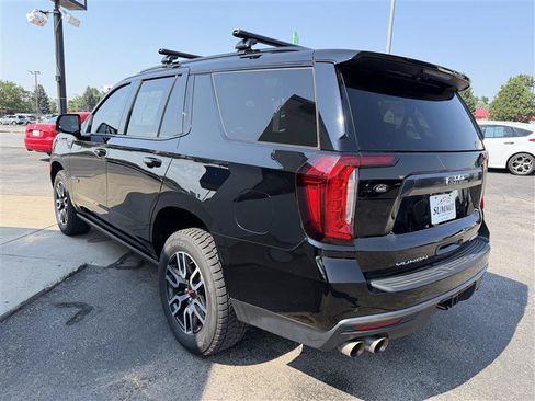 Used 2023 GMC Yukon AT4 w/ AT4 Premium Package AWD/4WD image 5