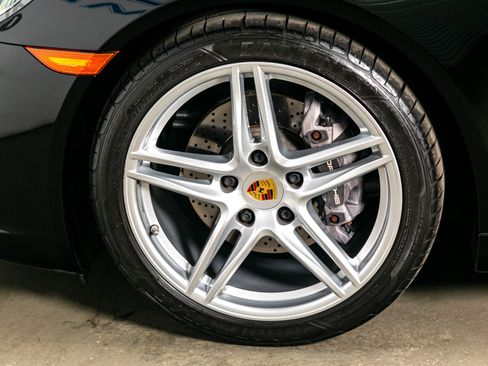 Used 2017 Porsche 911 Carrera image 20