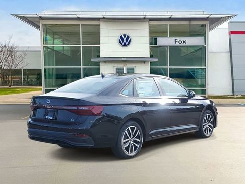 New 2025 Volkswagen Jetta SE image 4