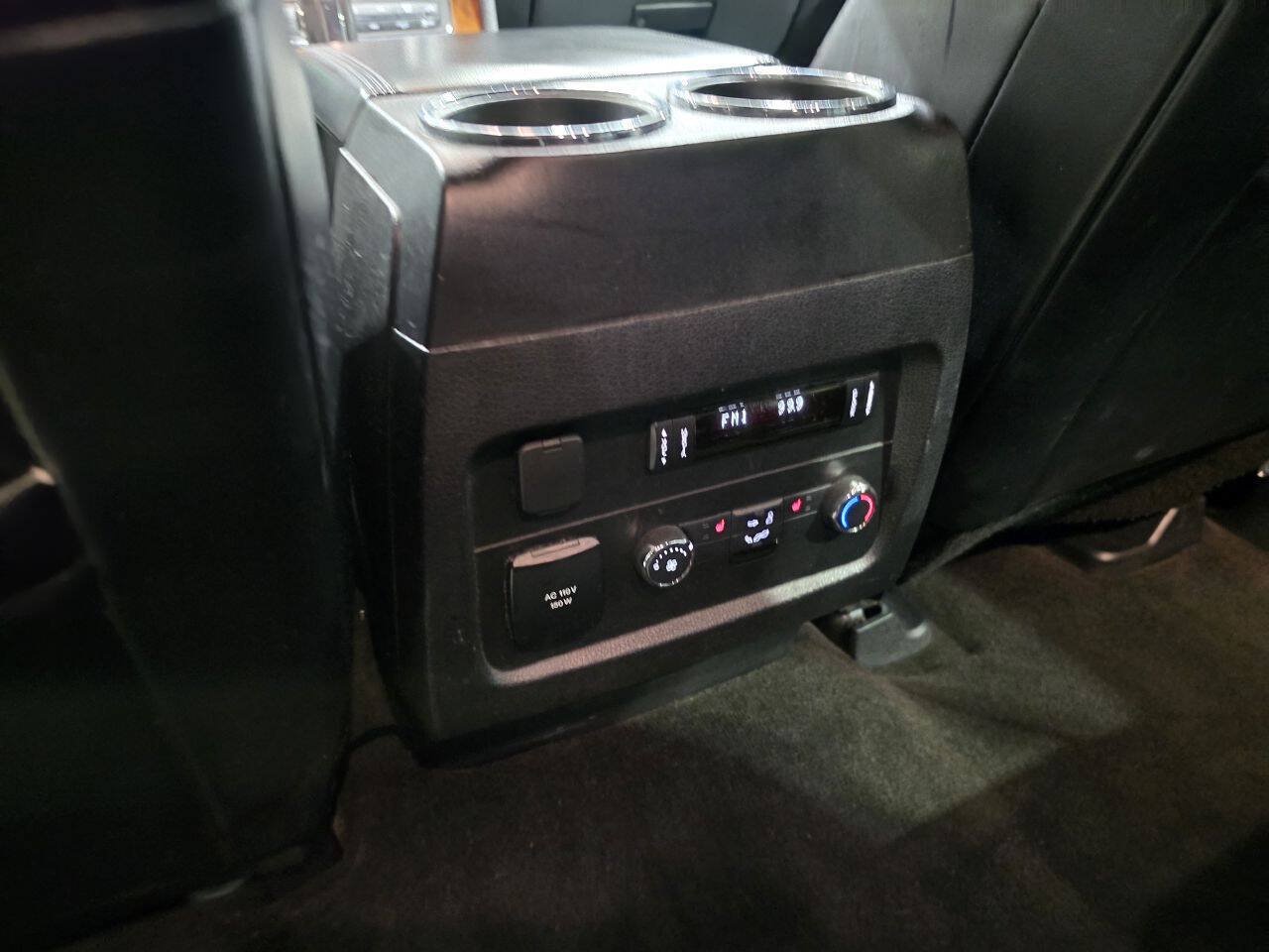 Used 2017 Lincoln Navigator Select AWD/4WD image 32