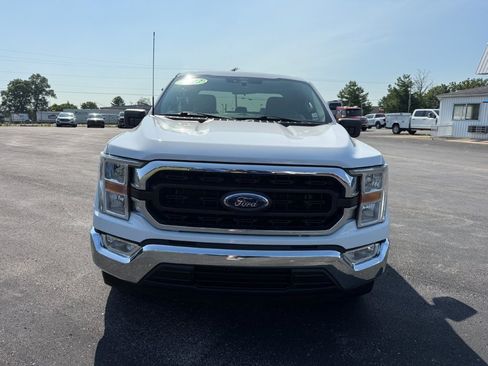 Used 2022 Ford F150 XLT w/ Trailer Tow Package RWD image 2