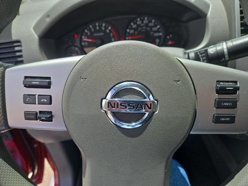 Used 2019 Nissan Frontier SV image 17