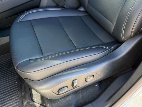 New 2026 Chevrolet Traverse LT w/ Sun and Wheel Package image 24