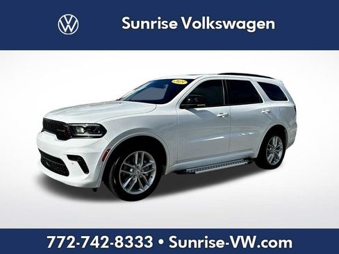 Used 2025 Dodge Durango GT image 1