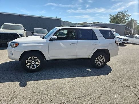 Used 2021 Toyota 4Runner TRD Off-Road Premium w/ Moonroof Package AWD/4WD image 2