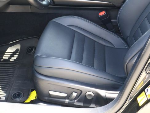 Used 2023 Lexus IS 500 RWD image 15