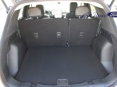 New 2025 Ford Escape SE image 7