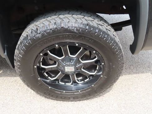 Used 2017 GMC Sierra 1500 SLT AWD/4WD image 16