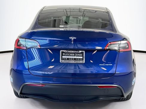 Used 2021 Tesla Model Y Long Range AWD/4WD image 6