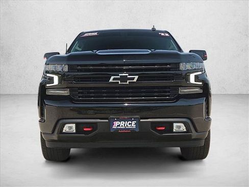 Used 2022 Chevrolet Silverado 1500 RST w/ Redline Edition AWD/4WD image 2
