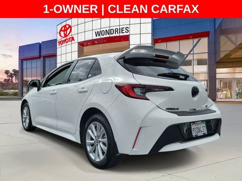 Used 2025 Toyota Corolla SE w/ SE Package FWD image 5