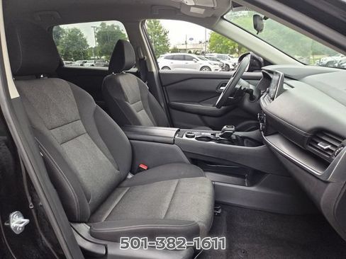 Used 2024 Nissan Rogue SV AWD/4WD image 16