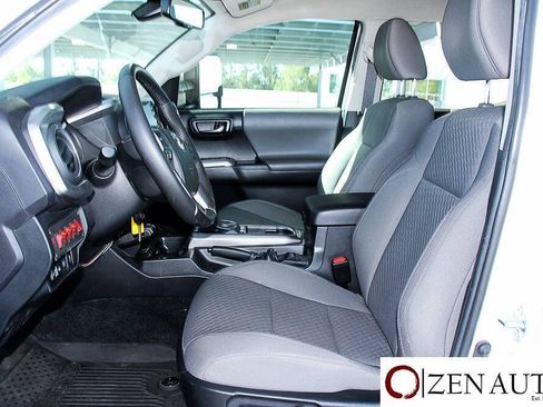 Used 2022 Toyota Tacoma SR5 RWD image 26