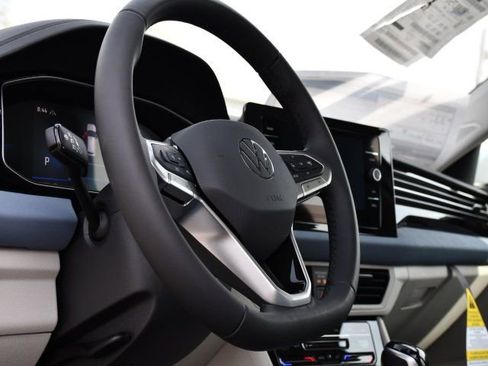 New 2026 Volkswagen Jetta SE FWD image 11