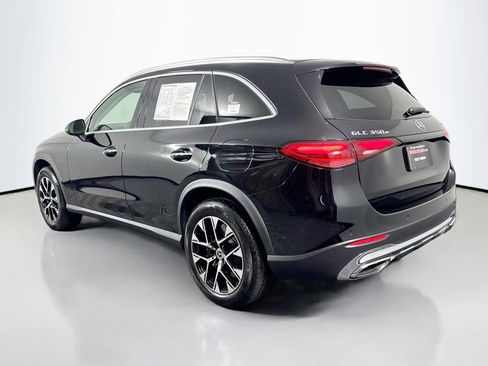 Used 2025 Mercedes-Benz GLC 350e 4MATIC image 7