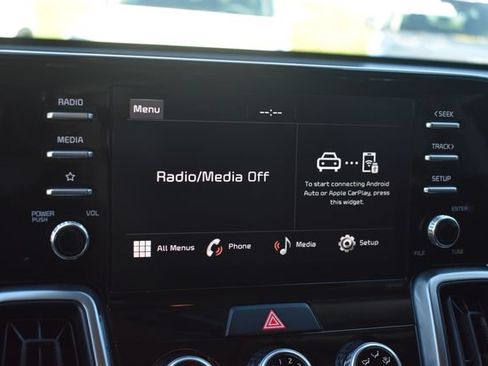 Certified 2023 Kia Sorento LX AWD/4WD image 28