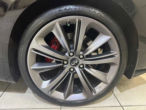 Used 2018 INFINITI Q60 Red Sport 400 w/ Sensory Package 3.0T Sport image 8