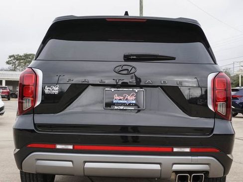 Used 2024 Hyundai Palisade Limited image 6