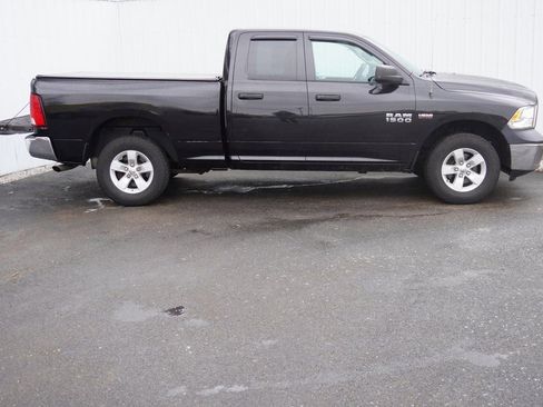 Used 2015 RAM 1500 ST w/ SXT Appearance Group image 2