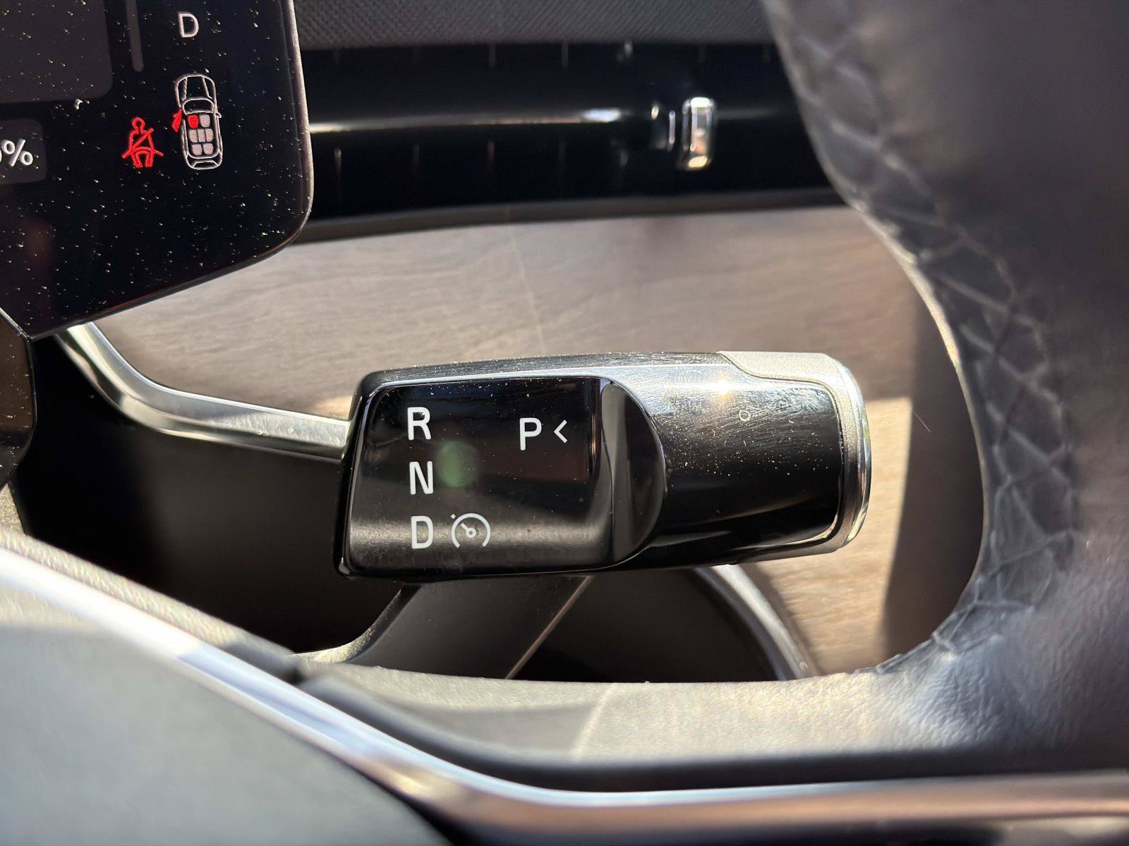 Certified 2025 Volvo EX90 Plus AWD/4WD image 12