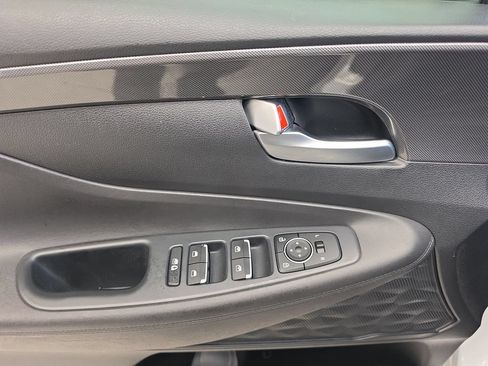 Used 2021 Hyundai Santa Fe SEL FWD image 16