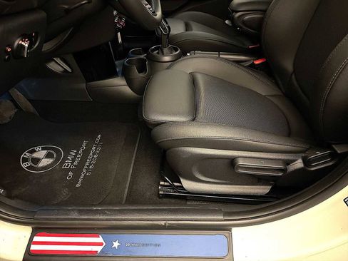 Used 2023 MINI Cooper S image 10