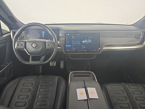 Used 2023 Rivian R1S Adventure AWD/4WD image 27