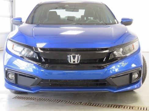 Used 2020 Honda Civic Sport image 2