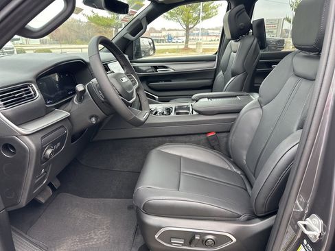 New 2025 Jeep Wagoneer Series II w/ Convenience Group I image 67