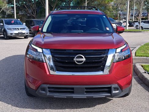 Certified 2022 Nissan Pathfinder SV w/ SV Premium Package image 2