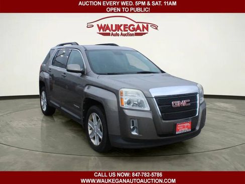 Used 2012 GMC Terrain SLE AWD/4WD image 2