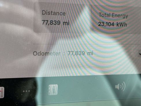 Used 2021 Tesla Model Y Long Range image 32