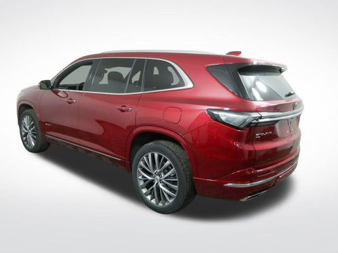 Used 2025 Buick Enclave Avenir w/ Trailering Package, 5000 lbs. AWD/4WD image 9