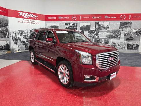 Used 2018 GMC Yukon SLT w/ Premium Edition AWD/4WD image 1
