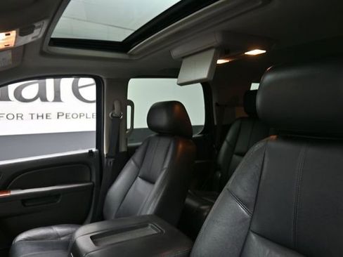 Used 2013 Chevrolet Tahoe LT AWD/4WD image 17