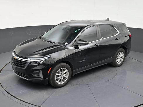 Used 2023 Chevrolet Equinox LT FWD image 12