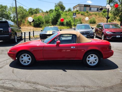 Used 1993 MAZDA MX-5 Miata Limited Edition RWD image 7