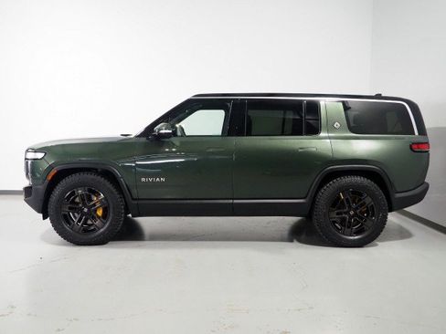 Used 2024 Rivian R1S Adventure AWD/4WD image 10