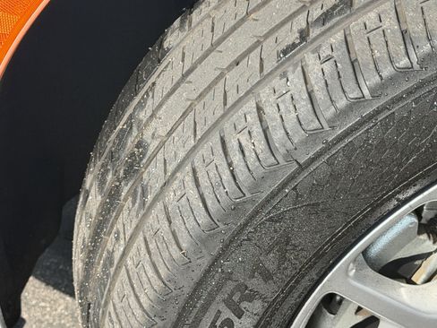 Certified 2023 Chrysler Pacifica Touring-L FWD image 18