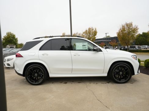 New 2026 Mercedes-Benz GLE 580 4MATIC image 8