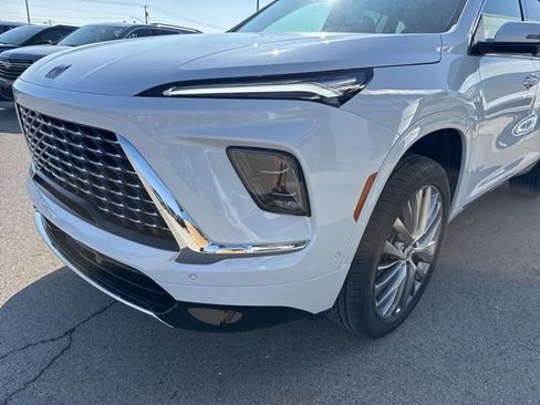 New 2026 Buick Enclave Avenir w/ Super Cruise Package image 5