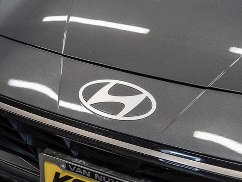 Used 2025 Hyundai Elantra SEL FWD image 8