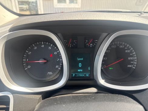 Used 2010 Chevrolet Equinox LT w/ Chrome Appearance Package AWD/4WD image 16