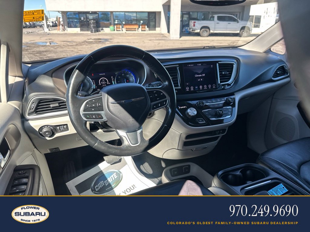 Used 2019 Chrysler Pacifica Touring-L w/ Advanced Safetytec Group FWD image 21