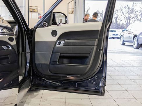 Used 2019 Land Rover Range Rover Sport HSE Dynamic image 42