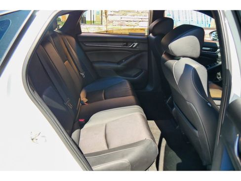 Used 2019 Honda Accord Sport image 18