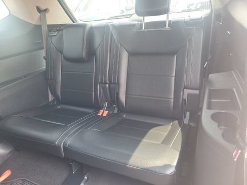 Used 2021 Volkswagen Atlas SE w/ Panoramic Sunroof Package AWD/4WD image 18