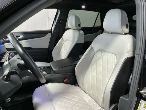 Used 2024 Volkswagen Atlas Cross Sport SEL Premium R-Line AWD/4WD image 14
