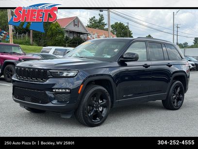 Used 2024 Jeep Grand Cherokee Limited w/ Luxury Tech Group II