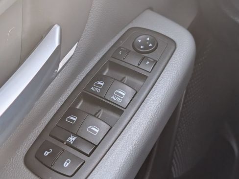 Used 2022 RAM 1500 Big Horn RWD image 11